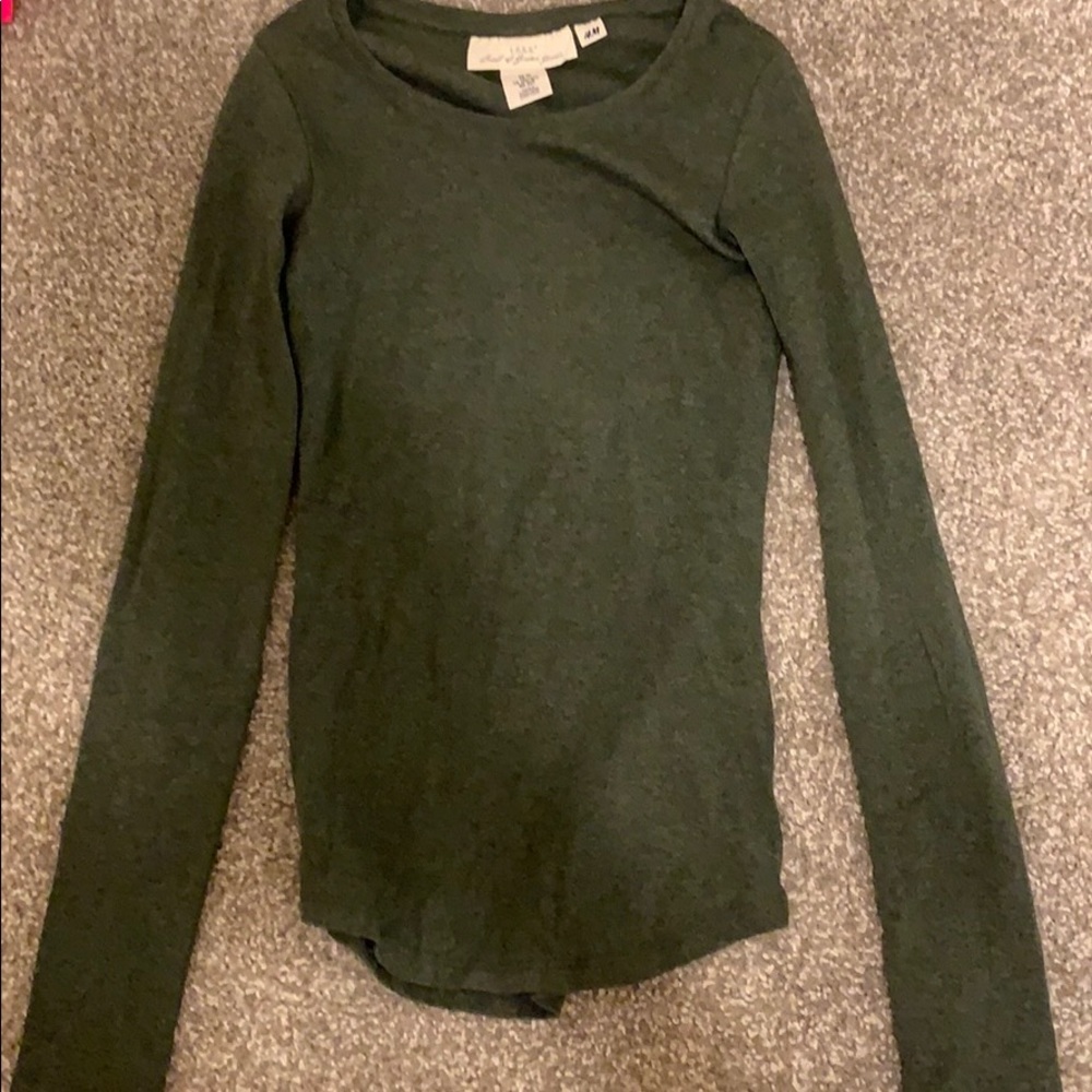 Junior fitted long sleeve shirt